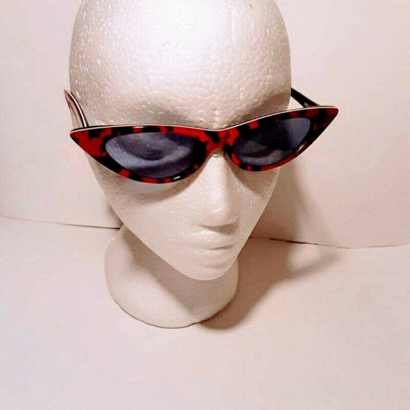ALAIN MIKLI Vintage Handmade Cateye Sunglasses - Picture 6 of 7